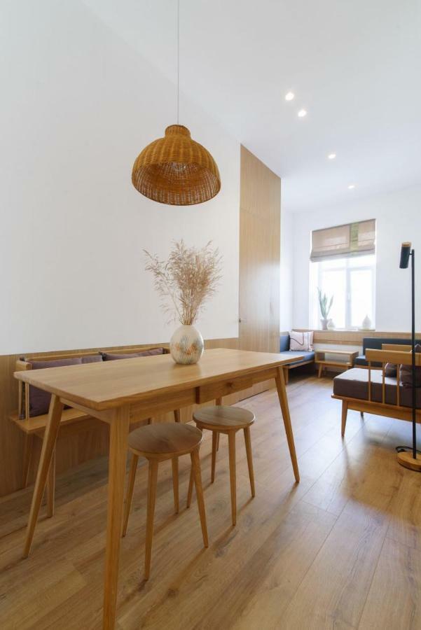 Sunrise Apartment Lviv Ngoại thất bức ảnh
