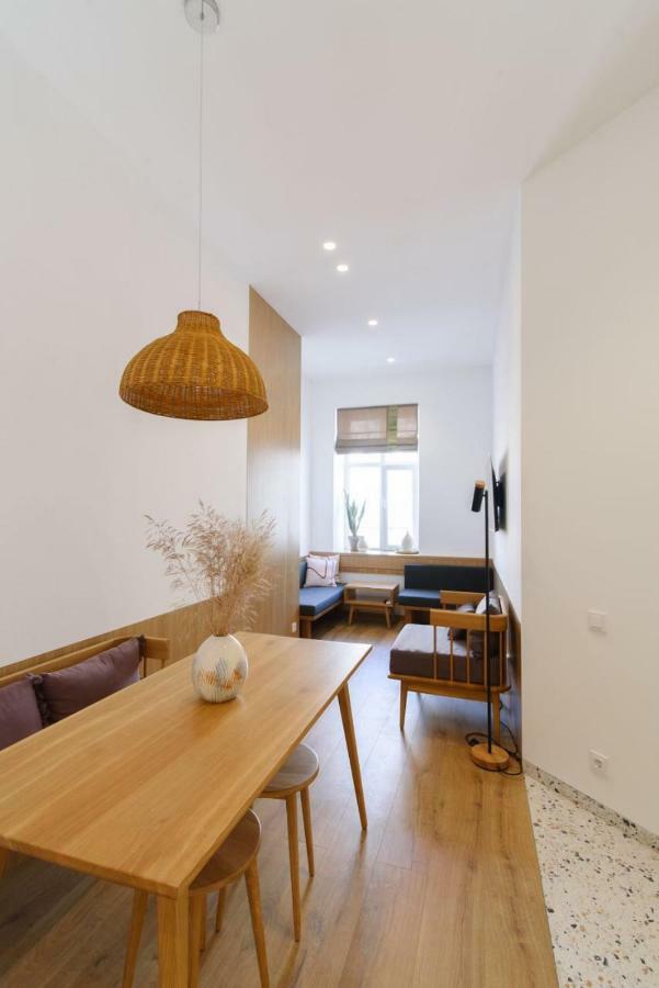 Sunrise Apartment Lviv Ngoại thất bức ảnh