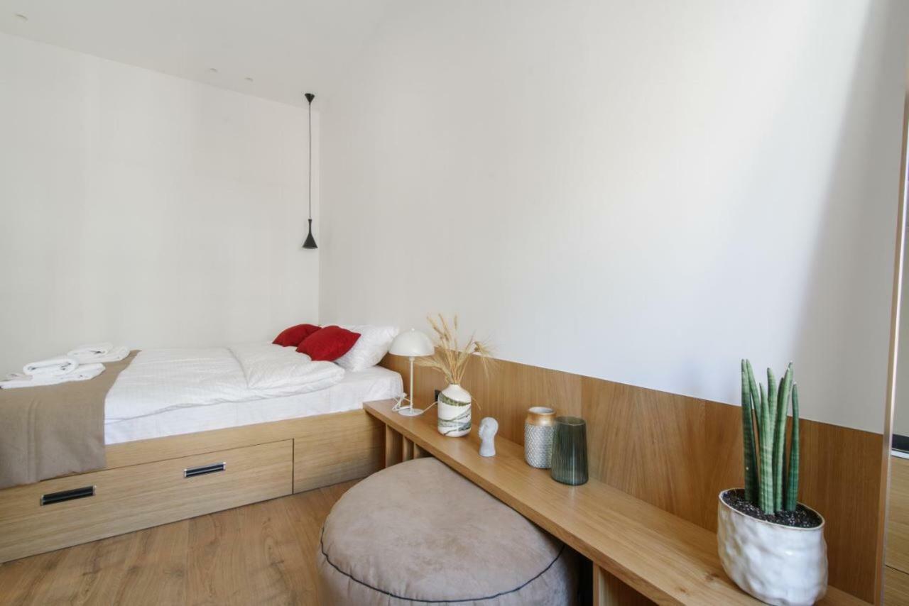 Sunrise Apartment Lviv Ngoại thất bức ảnh